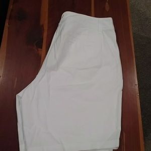 White Lane Bryant Bermuda shorts size 16